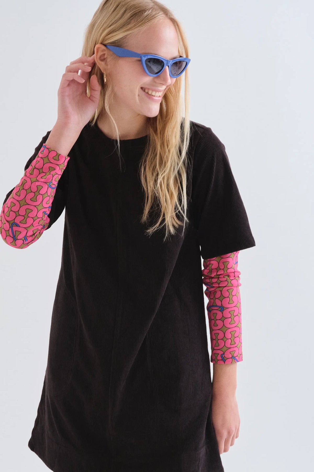 Vestido de pana negro
