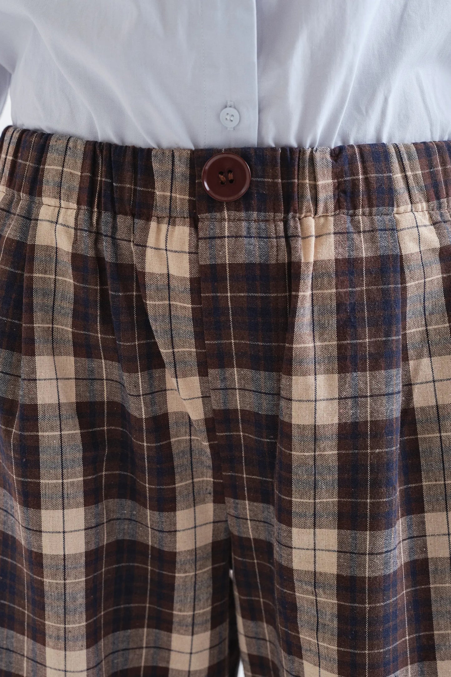 Pantaloni 100% cotone con stampa a quadri marrone