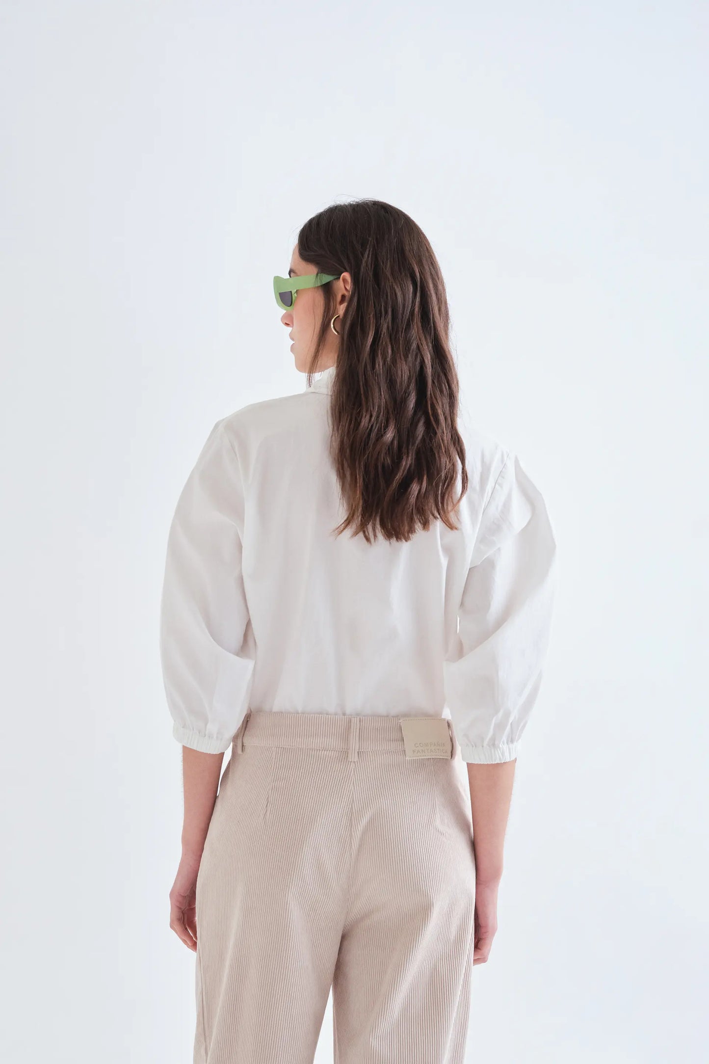 Camisa 100% algodón blanca con botones joyas multicolor