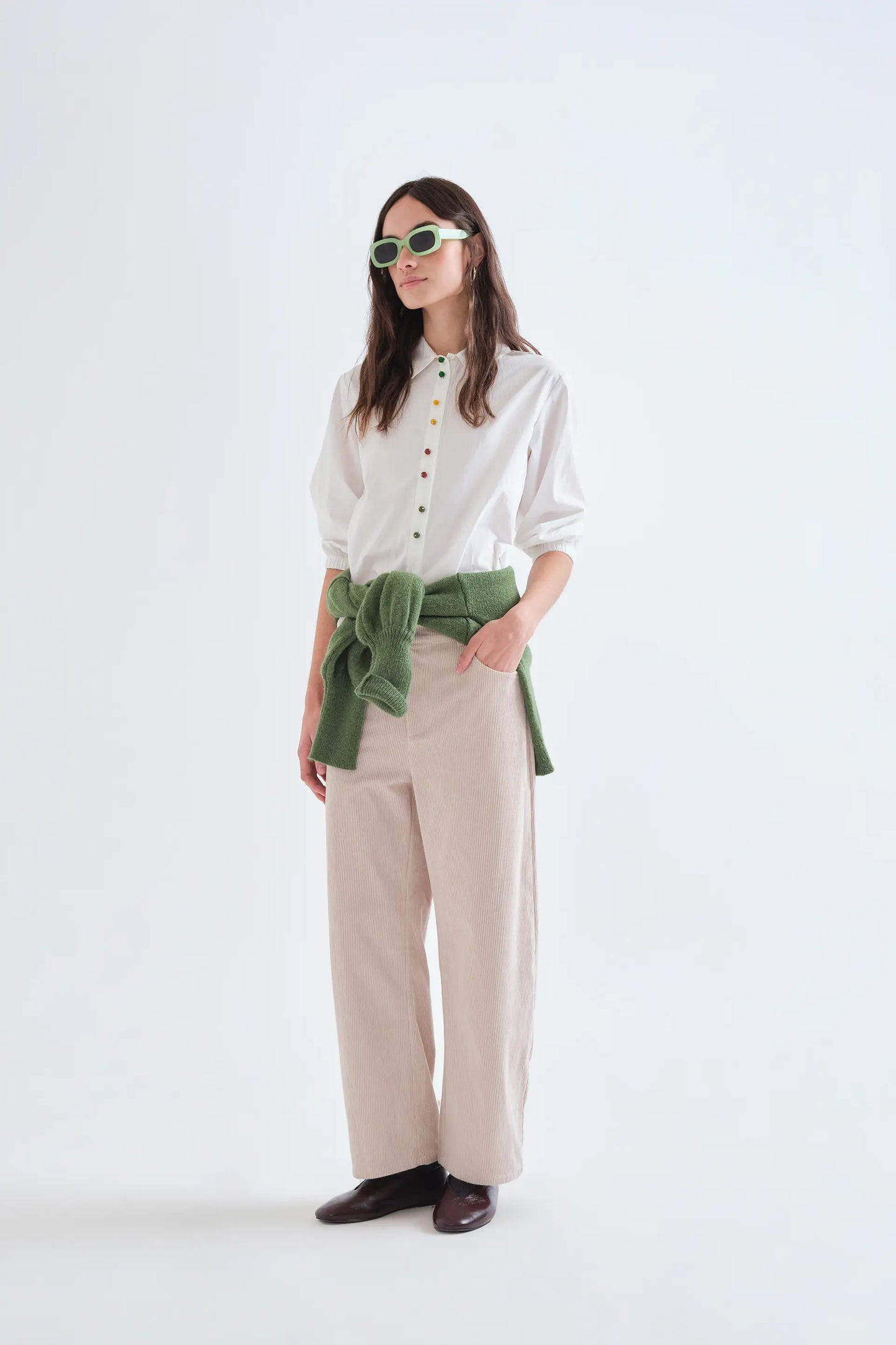 Camisa 100% algodón blanca con botones joyas multicolor