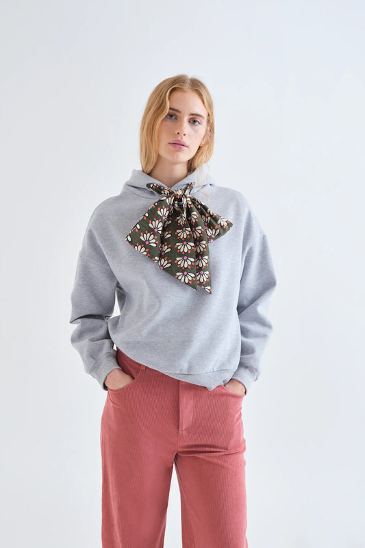 Sudadera negra con lazada estampada Geometry