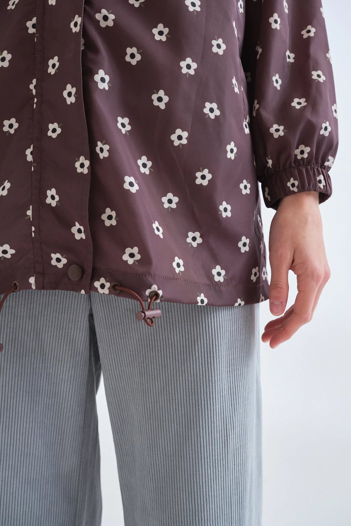 Chaqueta con capucha estampado Santini
