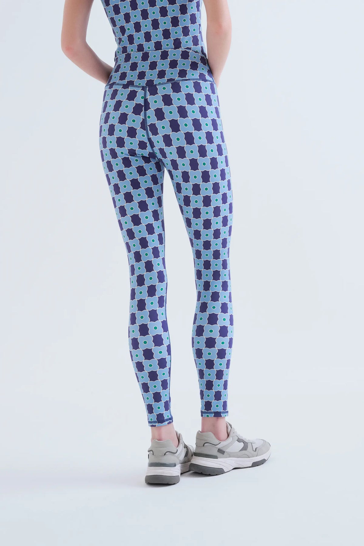 Sports leggings with Inverness print