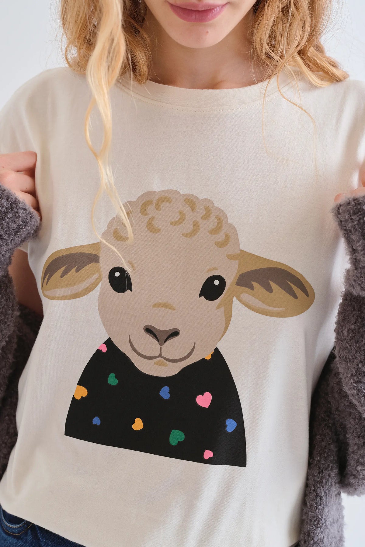 Camiseta 100% algodón con estampado de Oveja