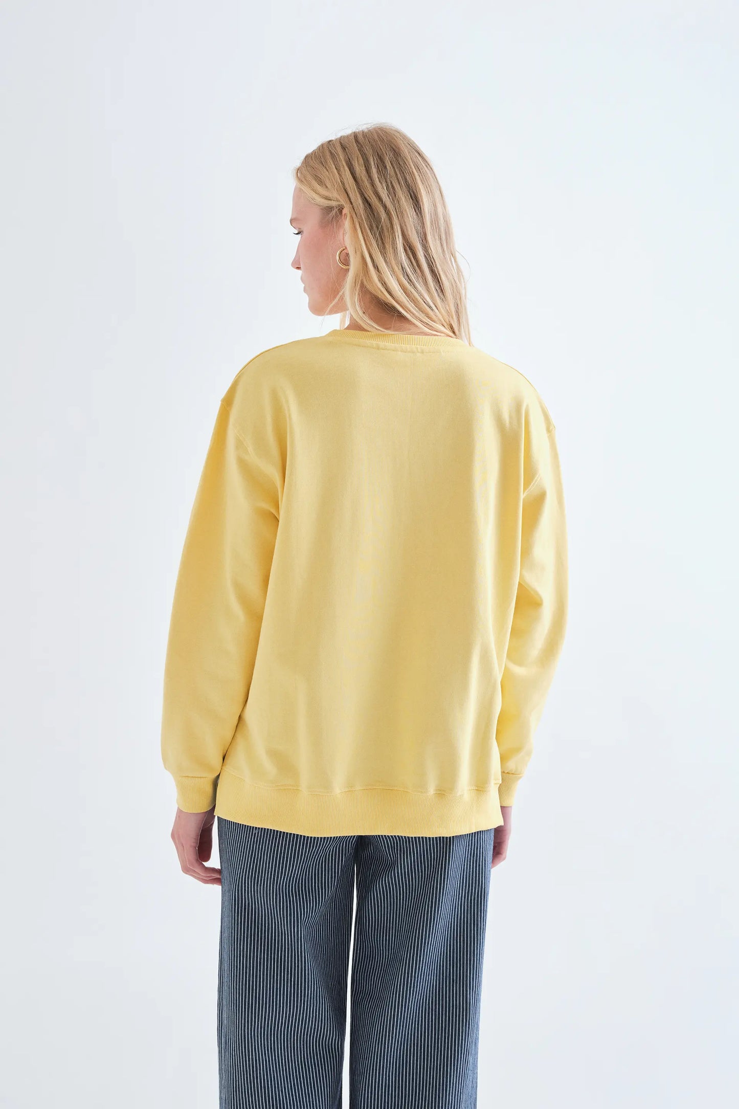 T-shirt 100% cotone gialla con stampa a funghi
