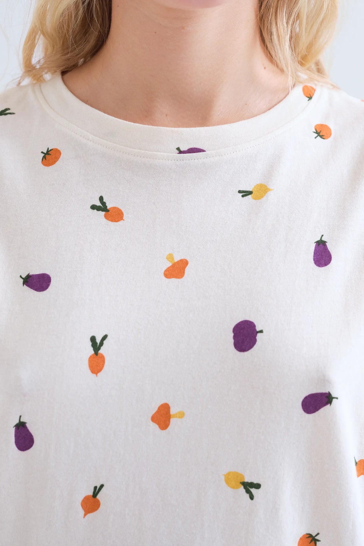 Camiseta 100% algodón con estampado verdura