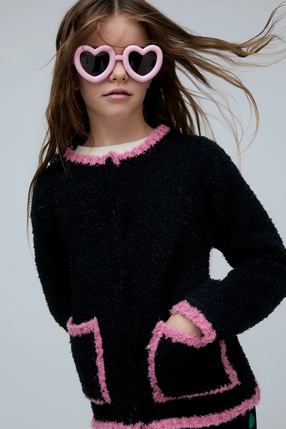 Cárdigan de niña negro y rosa