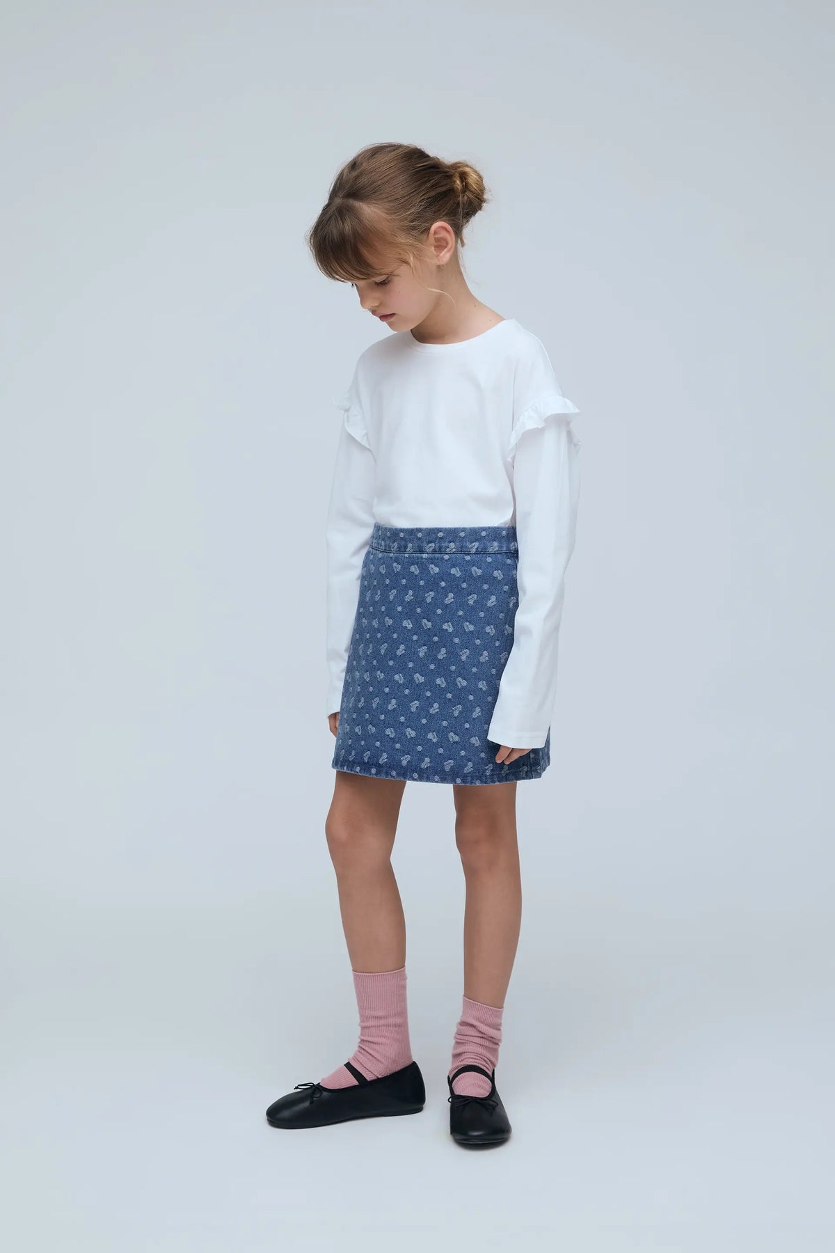 Camiseta de niña 100% algodón blanco con volantes
