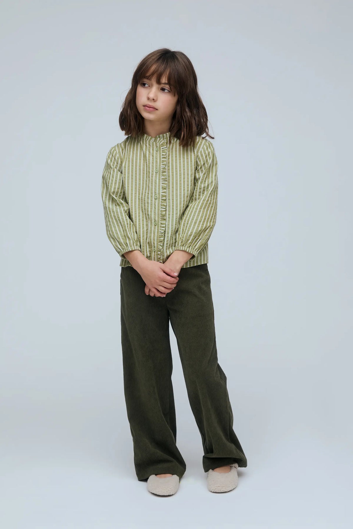 Pantalón de niña pana verde