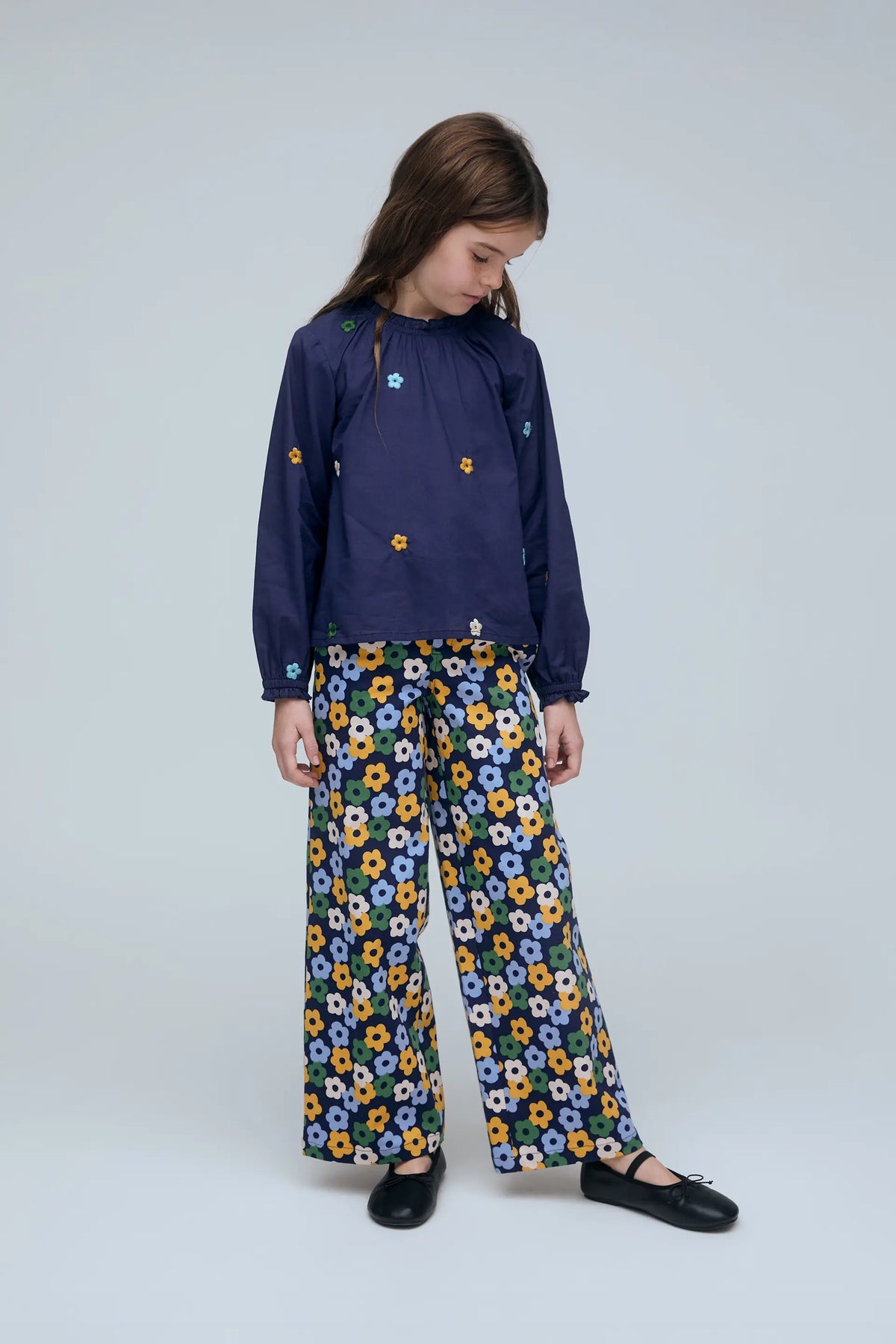 Top de niña 100% algodón con bordado de flores multicolor