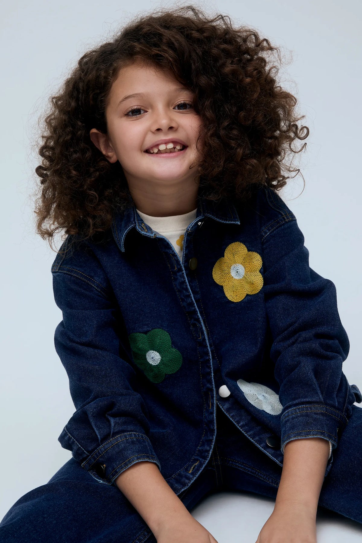 Sobrecamisa vaquera de niña con bordado Euphonia