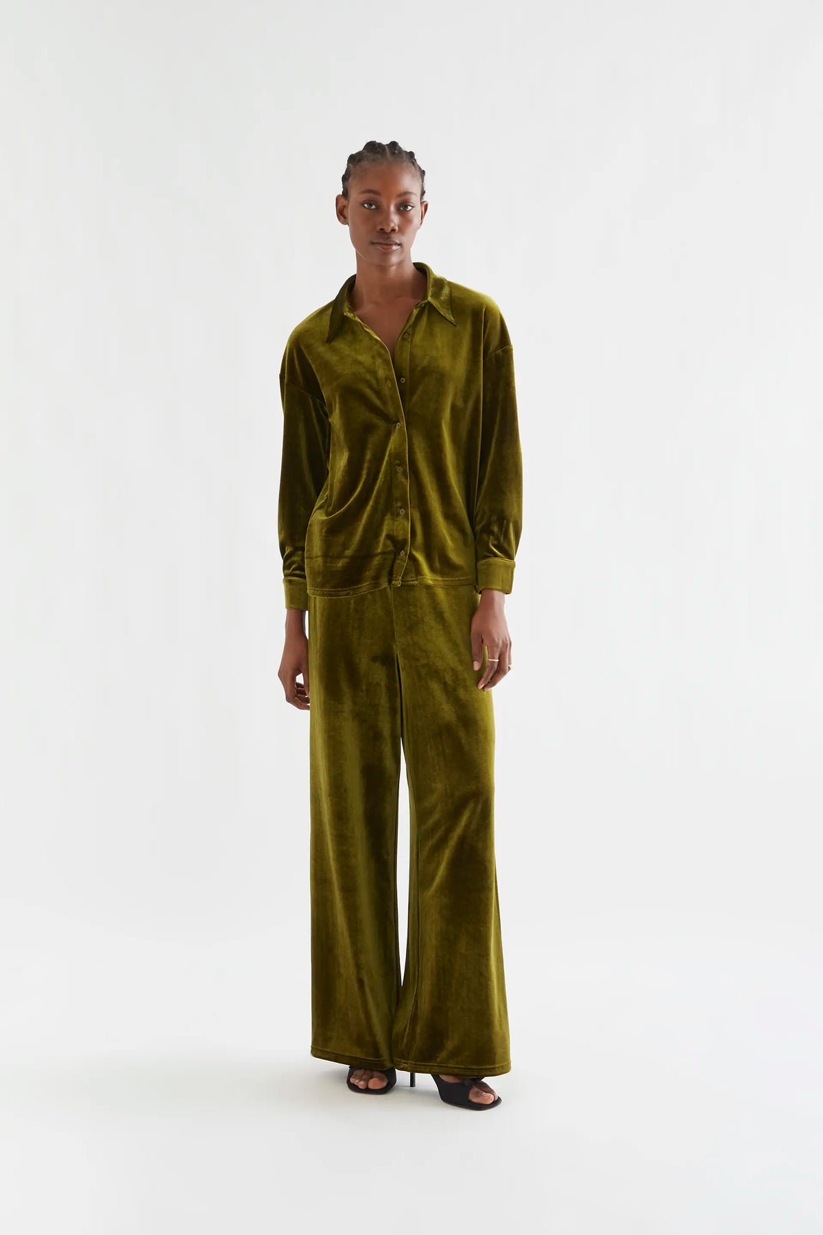 Camisa de terciopelo verde oliva