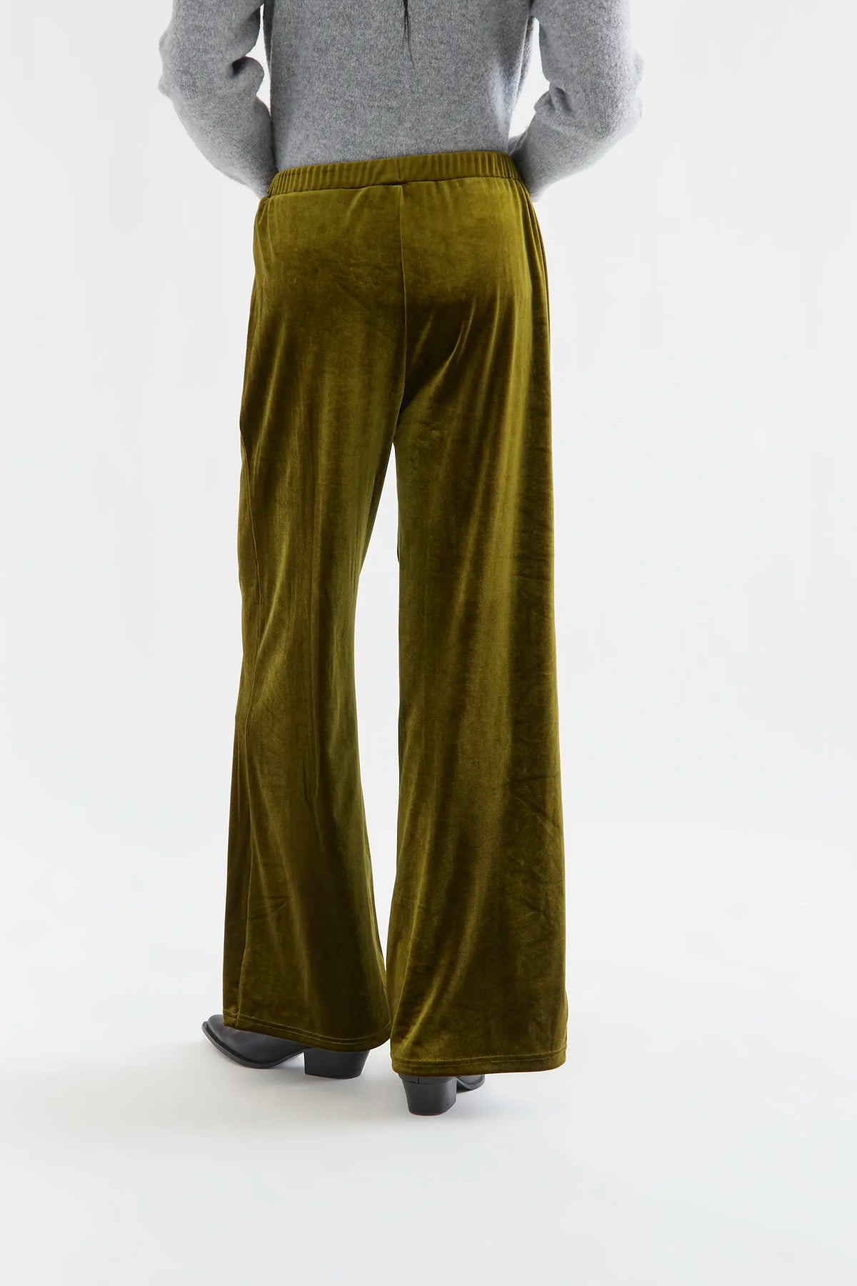 Pantalón de terciopelo verde oliva