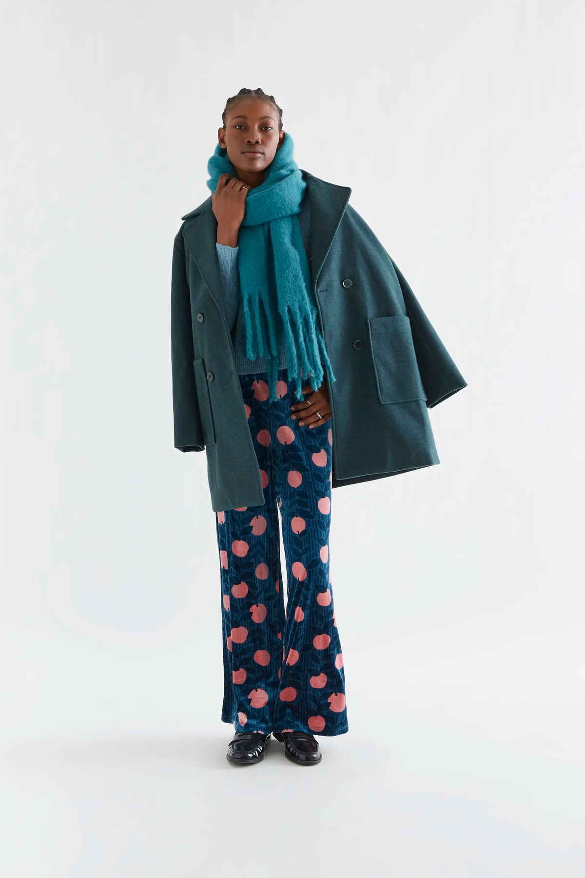 Pantalón de terciopelo con estampado Lychee