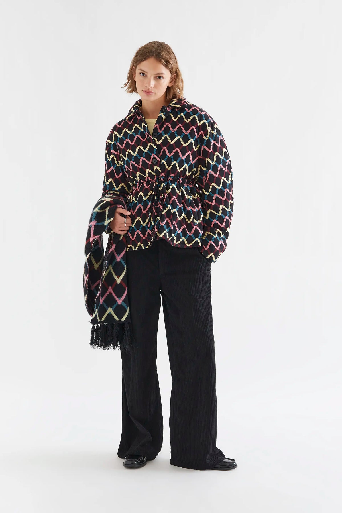 Abrigo acolchado con estampado Skein