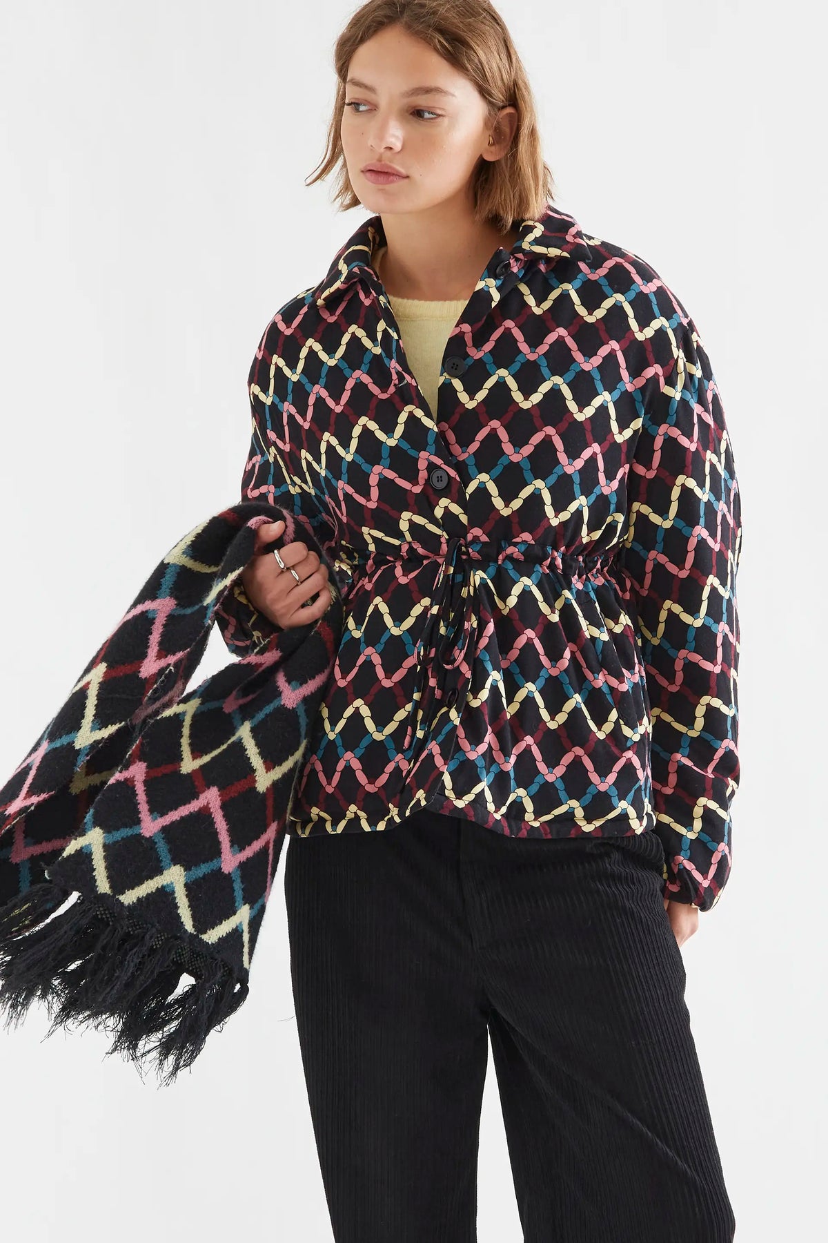 Abrigo acolchado con estampado Skein