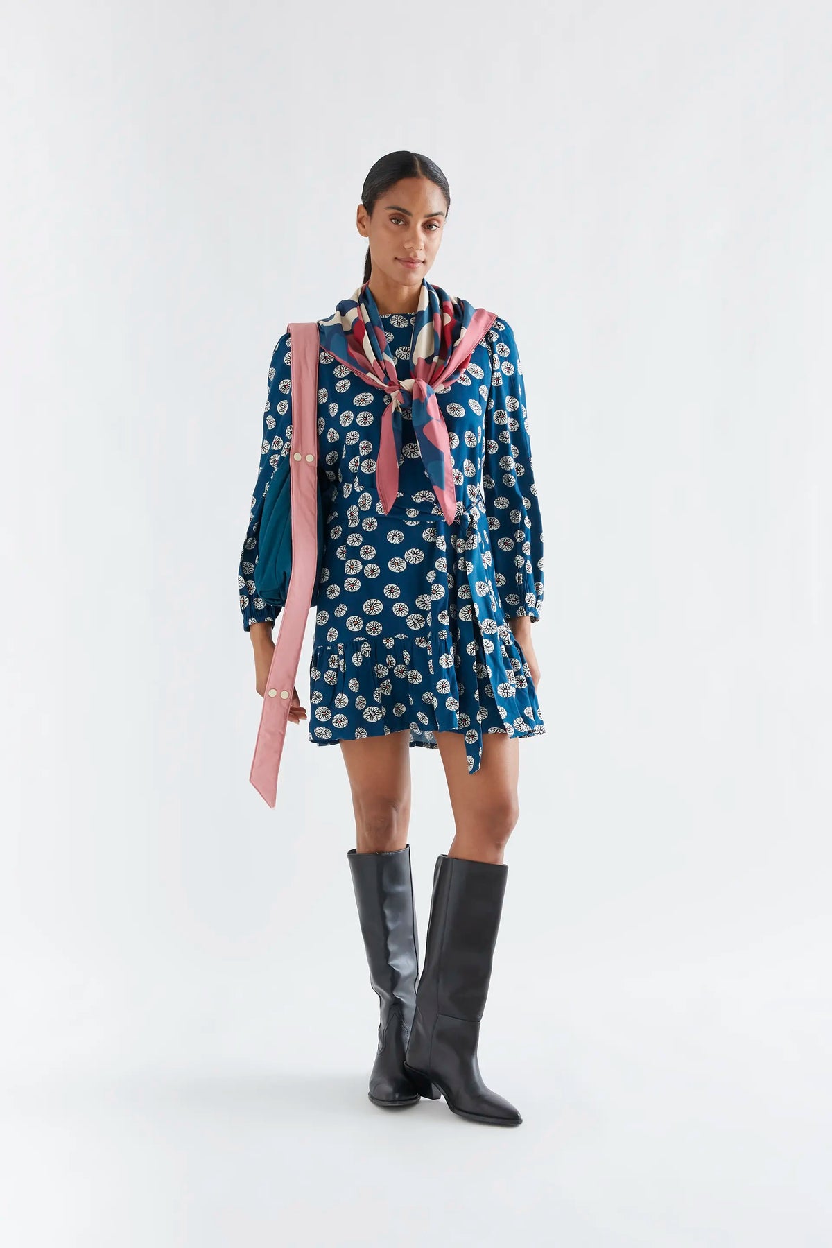Vestido corto con estampado Carthamus