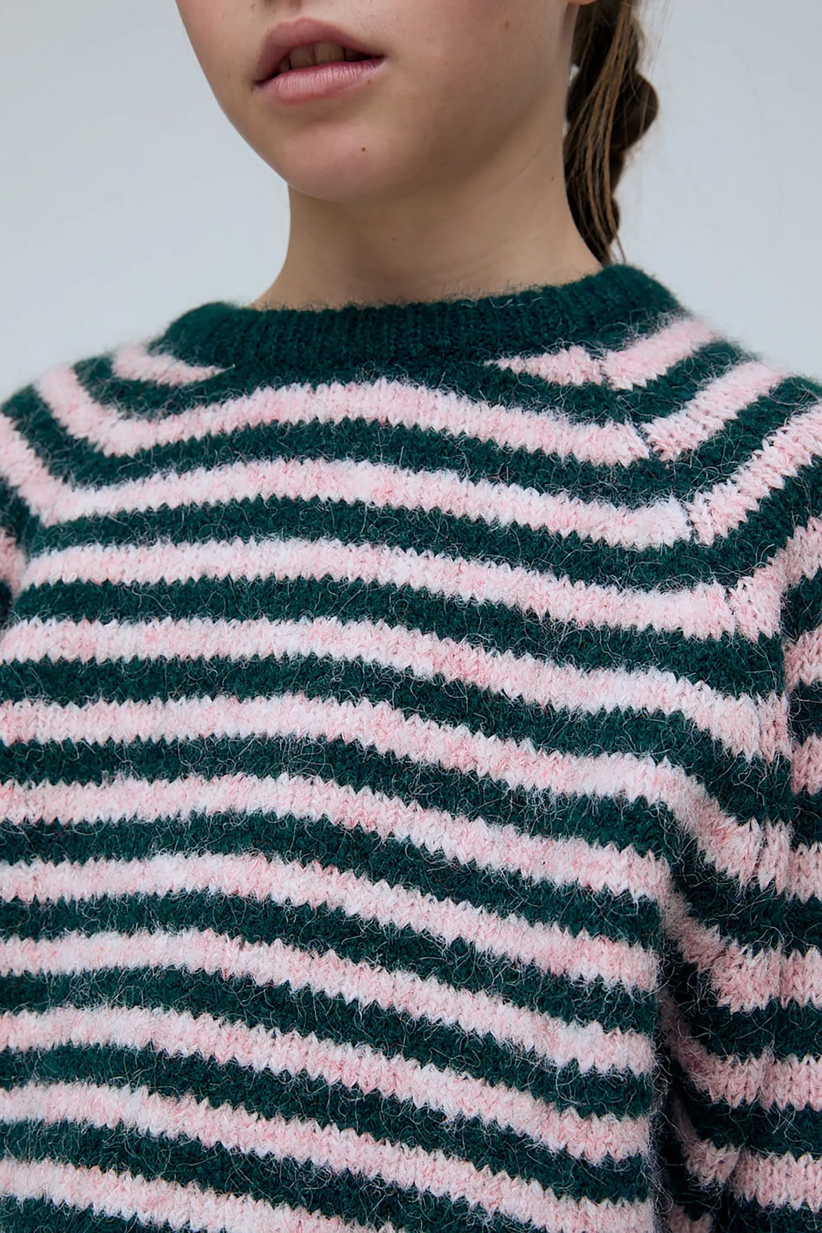 Jersey de niña con estampado de rayas verde y rosa