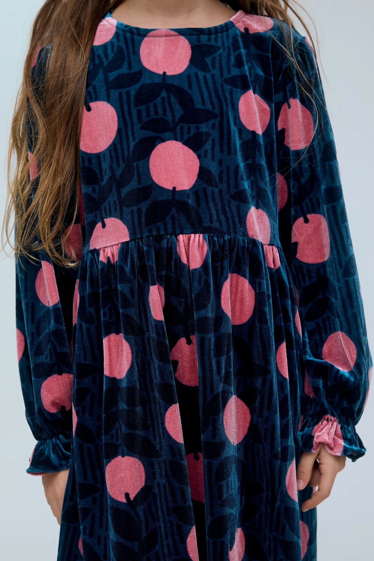 Vestido corto de niña con estampado Lychee