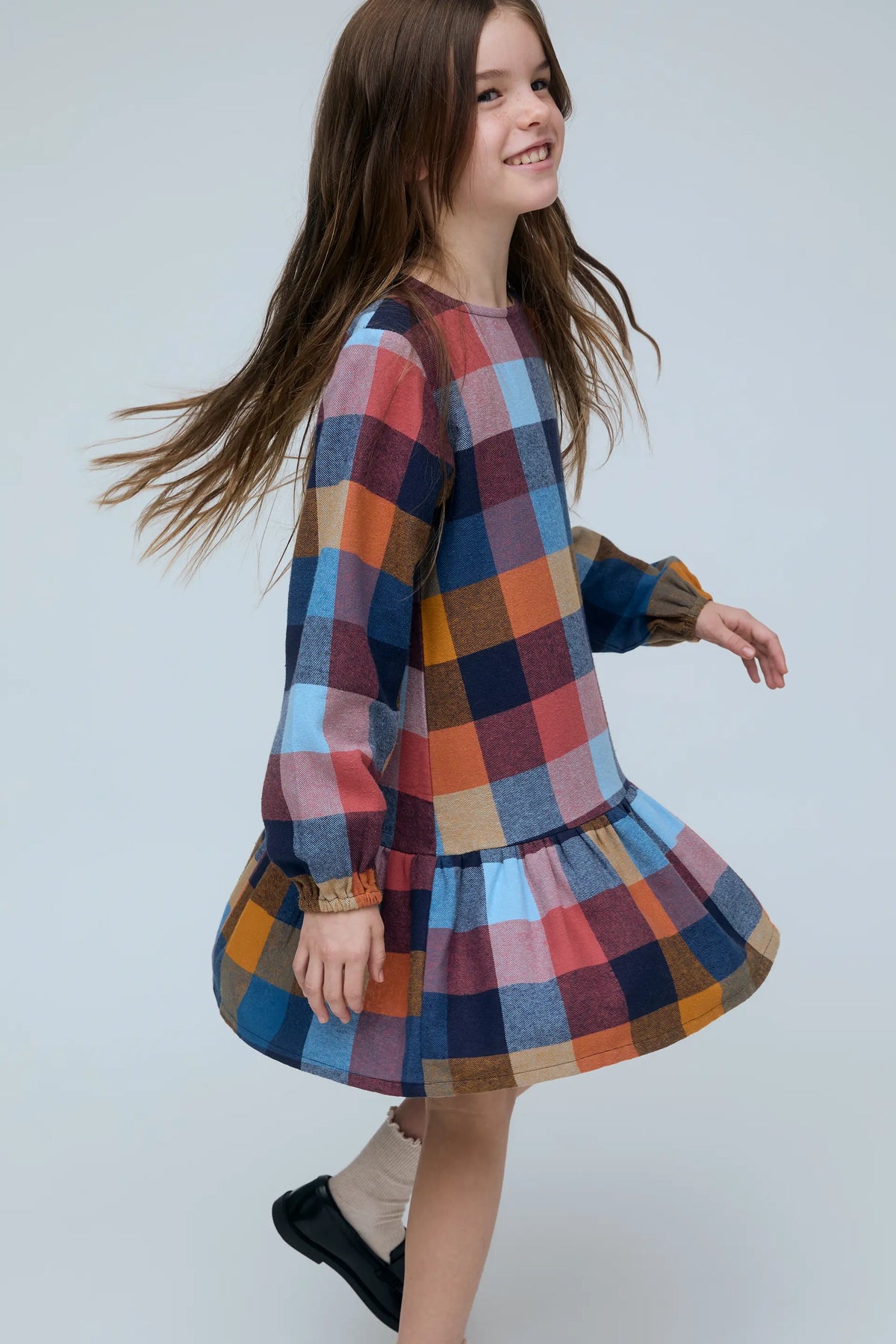 Vestido corto 100% algodón de niña con estampado de cuadros multicolor