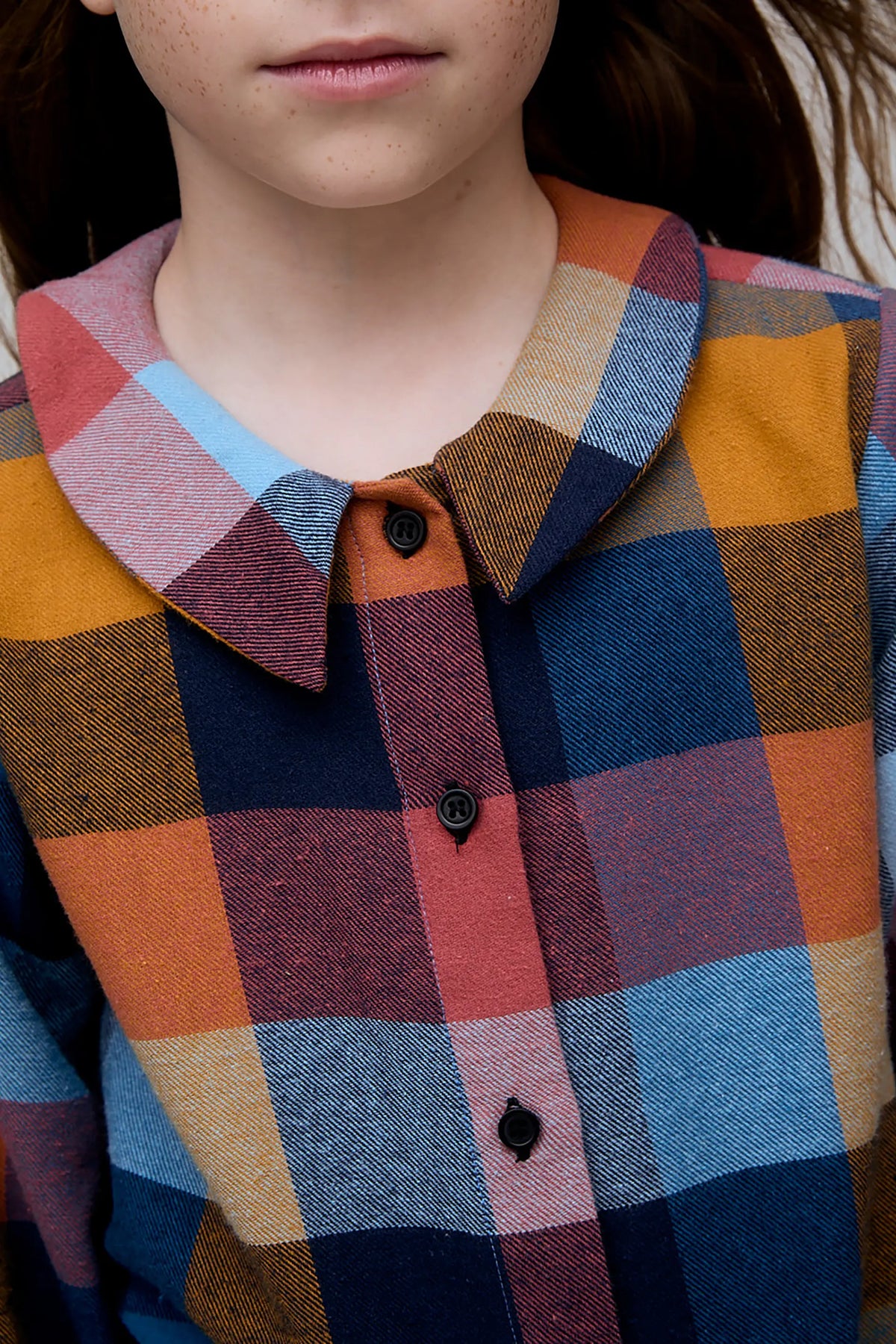 Camisa 100% algodón de niña con estampado de cuadros multicolor
